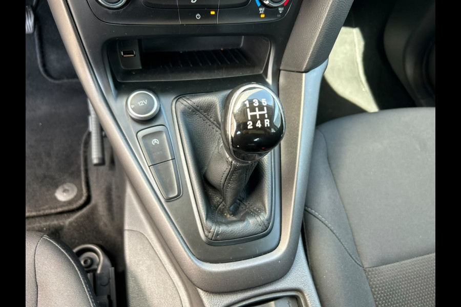 Ford Focus 1.0 Lease Edition | TREKHAAK | NAVI | BLUETOOTH | CC | PDC | APK T/M 6-8-2027 | AFLEVERBEURT | COMPLEET ONDERHOUDEN