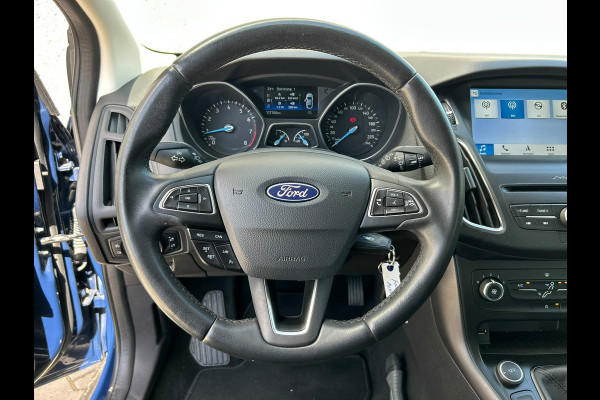 Ford Focus 1.0 Lease Edition | TREKHAAK | NAVI | BLUETOOTH | CC | PDC | APK T/M 6-8-2027 | AFLEVERBEURT | COMPLEET ONDERHOUDEN