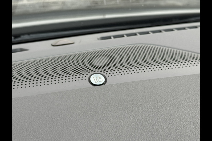 Ford Kuga 2.5 PHEV ST-Line X | Pano | LED | B&O | Navi | Camera | Elek. Achterklep |