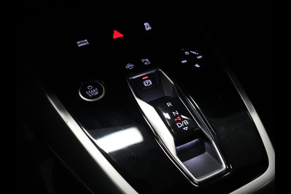 Audi Q4 Sportback e-tron 40 Advanced edition 77 kWh [APPLE CARPLAY. ANDRIOID, TREKHAAK, STOELVERWARMING, ADAPTIVE CRUISE, ELEKTRISCHE ACHTERKLEP, CAMERA, PDC V+A, DIGITAL DASH, NAVIGATIE, NIEUWSTAAT]