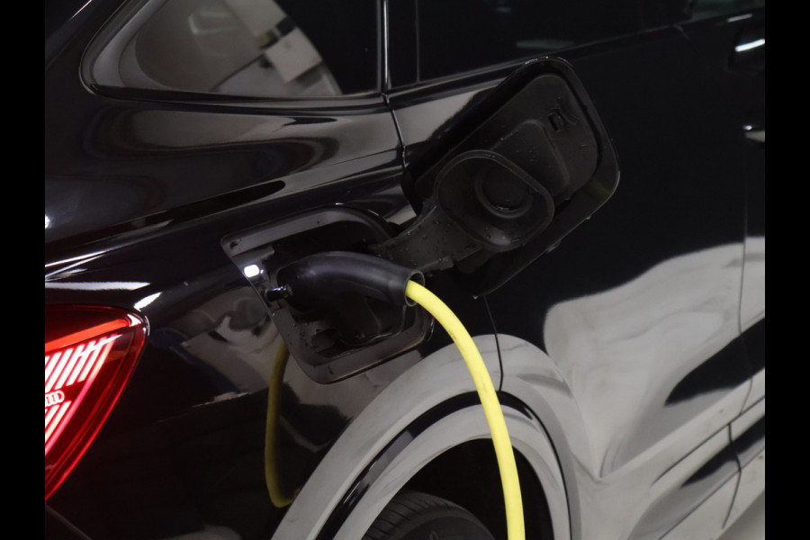 Audi Q4 Sportback e-tron 40 Advanced edition 77 kWh [APPLE CARPLAY. ANDRIOID, TREKHAAK, STOELVERWARMING, ADAPTIVE CRUISE, ELEKTRISCHE ACHTERKLEP, CAMERA, PDC V+A, DIGITAL DASH, NAVIGATIE, NIEUWSTAAT]