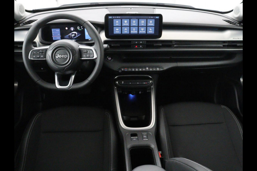 Jeep Avenger Longitude 54 kWh | SOH 97,5% | Adaptive cruise | Carplay | Camera | Full LED | Climate control | Parkeerhulp | Bluetooth | Side Assist | Digital Cockpit