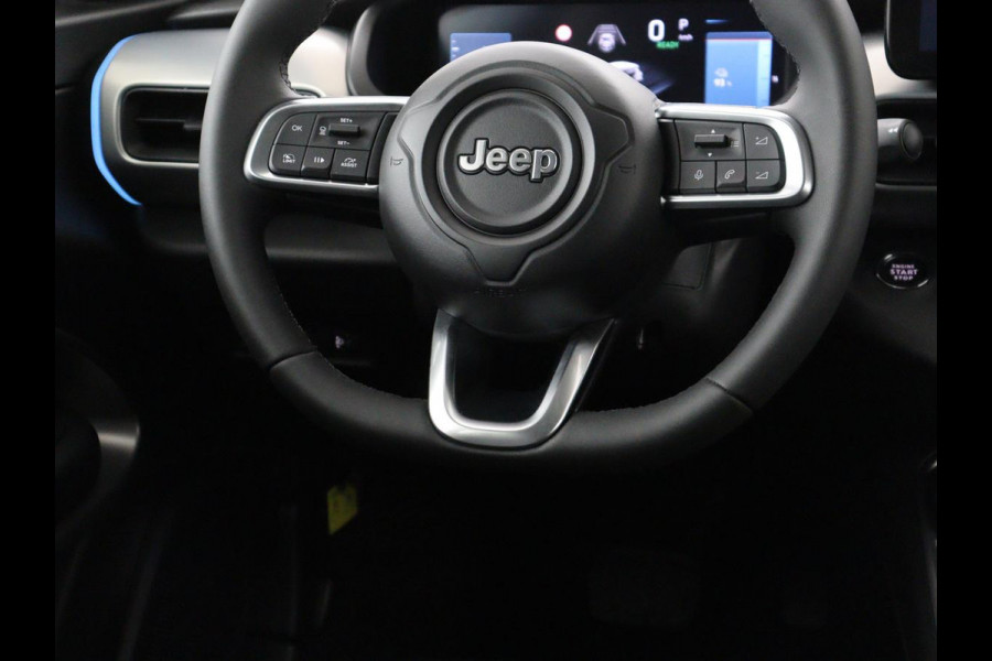 Jeep Avenger Longitude 54 kWh | SOH 97,5% | Adaptive cruise | Carplay | Camera | Full LED | Climate control | Parkeerhulp | Bluetooth | Side Assist | Digital Cockpit