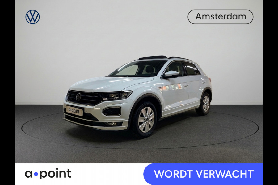 Volkswagen T-Roc 1.5 TSI R-Line 150 pk Automaat (DSG) | Navigatie via App | Panoramadak | Parkeersensoren | Adaptieve cruise control | Stoelverwarming | R-Line |