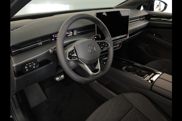 Volkswagen ID.7 Tourer Pro Limited Edition 77 kWh accu 210 kW / 286 PK 20" inch lm velgen Trontheim, Panorama dak, Dyn. Chas. Contr.