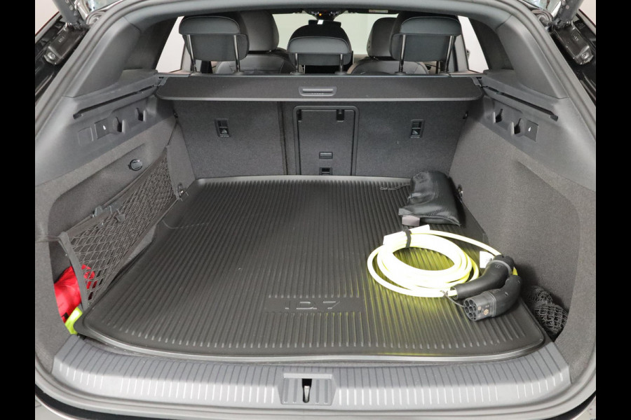 Volkswagen ID.7 Tourer Pro Limited Edition 77 kWh accu 210 kW / 286 PK 20" inch lm velgen Trontheim, Panorama dak, Dyn. Chas. Contr.