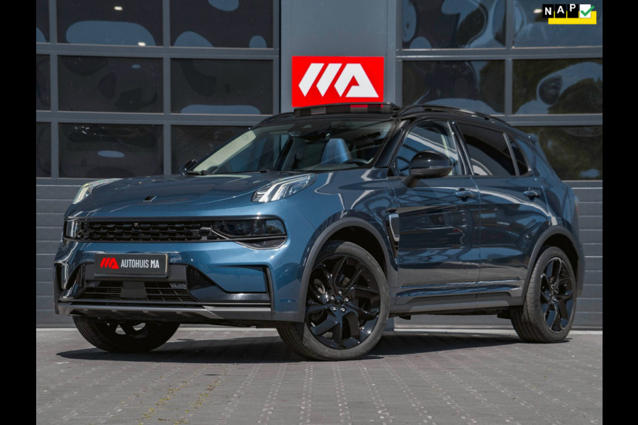 Lynk & Co 01 1.5 | Black Edition| TREKHAAK|Panoramadak|360° Camera|ACC|Stoelverwarming|Navi|Carplay