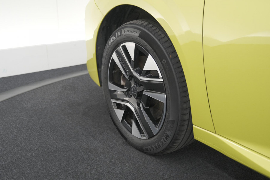 Peugeot e-208 EV Allure 50 kWh | 97,3% SOH | 11 KW Laadfunctie | Adaptieve Cruise Control |  Parkeersensoren | Apple Carplay