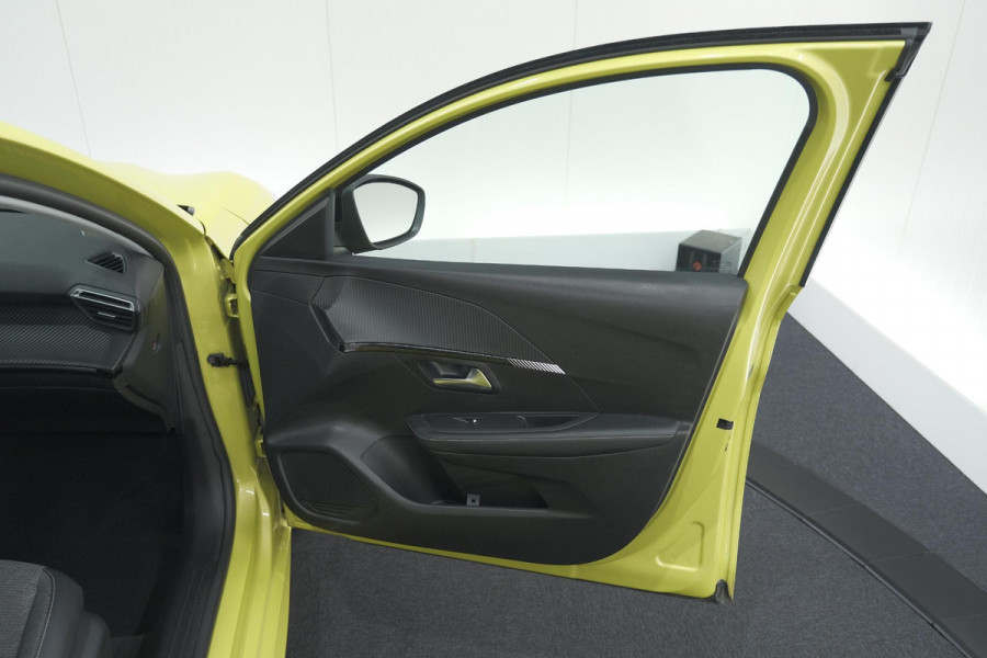 Peugeot e-208 EV Allure 50 kWh | 97,3% SOH | 11 KW Laadfunctie | Adaptieve Cruise Control |  Parkeersensoren | Apple Carplay