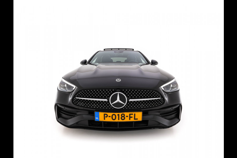 Mercedes-Benz C-Klasse 180 AMG Line MHEV (INCL-BTW) *PANO | LEATHER | FULL-LED | DIGI-COCKPIT | HEATED-SPORTSEATS | BLINDSPOT | CAMERA | DAB | AMBIENTLIGHT | SHIFTPADDLES | PRIVACY-GLASS | ECC | PDC | CRUISE | CARPLAY | CARBON-INLAY