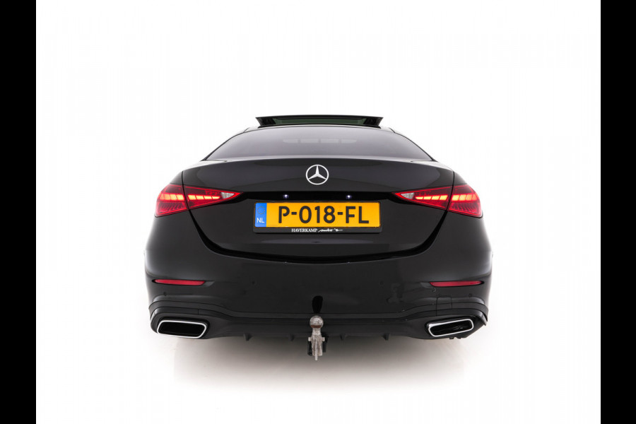 Mercedes-Benz C-Klasse 180 AMG Line MHEV (INCL-BTW) *PANO | LEATHER | FULL-LED | DIGI-COCKPIT | HEATED-SPORTSEATS | BLINDSPOT | CAMERA | DAB | AMBIENTLIGHT | SHIFTPADDLES | PRIVACY-GLASS | ECC | PDC | CRUISE | CARPLAY | CARBON-INLAY