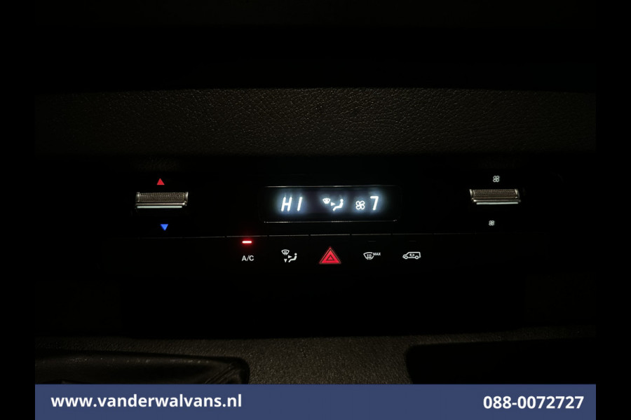 Mercedes-Benz Sprinter 317 CDI 170pk L3H2 Euro6 Airco | Camera | Navigatie | Apple Carplay | Cruisecontrol Android Auto, Parkeersensoren, Bijrijdersbank