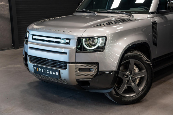Land Rover Defender 110 2.0 P400e 110 XS Edition *Luchtvering / Meridian / Surround-view / Keyless / Memory / Winter-pakket*