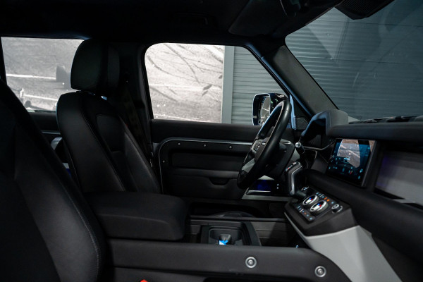 Land Rover Defender 110 2.0 P400e 110 XS Edition *Luchtvering / Meridian / Surround-view / Keyless / Memory / Winter-pakket*