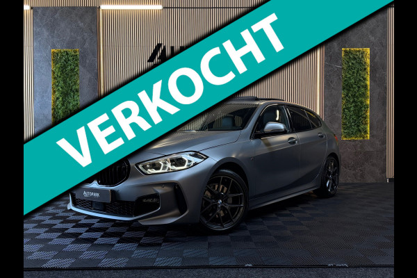 BMW 1-serie Verkocht 118i High Executive M-SPORT|PANO|HARMAN KARDON|KEYLESS|FABRIEKSGARANTIE|CARPLAY|CAMERA|DEALER ONDERHOUDEN