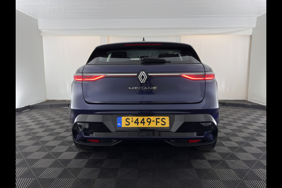 Renault Mégane E-Tech EV60 Optimum Charge Evolution [3-Fase-11kW] {SoH-91%} (INCL-BTW) Aut. *FULL-LED | CAMERA | LANE-ASSIST | KEYLESS | NAVI-FULLMAP | CARPLAY | COMFORTSEATS | DIGI-COCKPIT | ECC | PDC | 18"ALU*