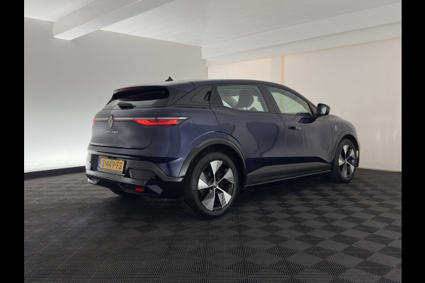 Renault Mégane E-Tech EV60 Optimum Charge Evolution [3-Fase-11kW] {SoH-91%} (INCL-BTW) Aut. *FULL-LED | CAMERA | LANE-ASSIST | KEYLESS | NAVI-FULLMAP | CARPLAY | COMFORTSEATS | DIGI-COCKPIT | ECC | PDC | 18"ALU*