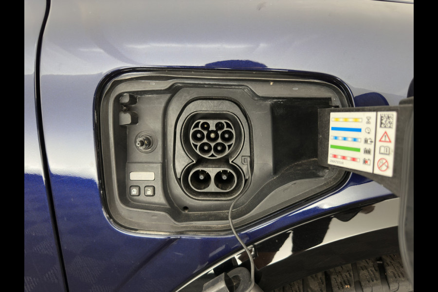 Renault Mégane E-Tech EV60 Optimum Charge Evolution [3-Fase-11kW] {SoH-91%} (INCL-BTW) Aut. *FULL-LED | CAMERA | LANE-ASSIST | KEYLESS | NAVI-FULLMAP | CARPLAY | COMFORTSEATS | DIGI-COCKPIT | ECC | PDC | 18"ALU*