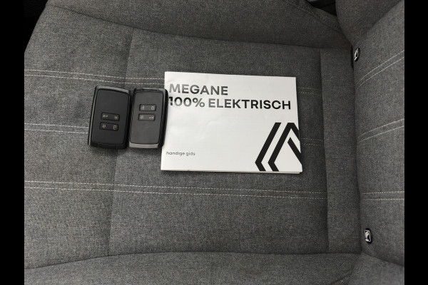 Renault Mégane E-Tech EV60 Optimum Charge Evolution [3-Fase-11kW] {SoH-91%} (INCL-BTW) Aut. *FULL-LED | CAMERA | LANE-ASSIST | KEYLESS | NAVI-FULLMAP | CARPLAY | COMFORTSEATS | DIGI-COCKPIT | ECC | PDC | 18"ALU*