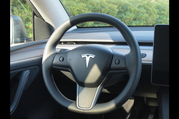 Tesla Model Y Performance AWD 75 kWh | Panoramadak | Trekhaak | 360 Camera | Full Self Driving Computer 3 |