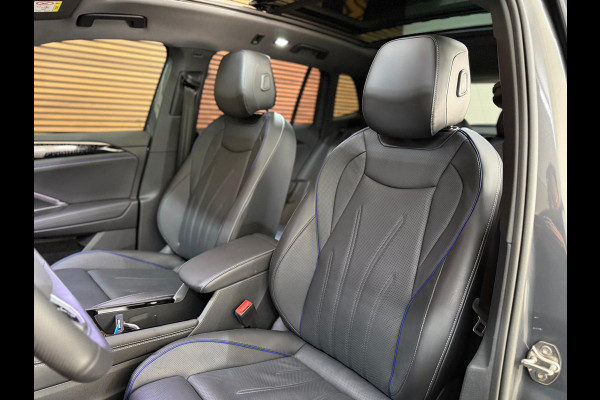 Volkswagen Tiguan 1.5 eTSI R-Line Edition | Verlengde fabrieks garantie tot 2030 | IQ.Light HD | Pano | Trekhaak | ErgoActive