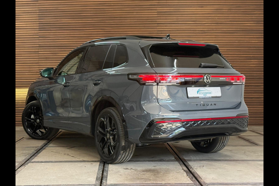 Volkswagen Tiguan 1.5 eTSI R-Line Edition | Verlengde fabrieks garantie tot 2030 | IQ.Light HD | Pano | Trekhaak | ErgoActive