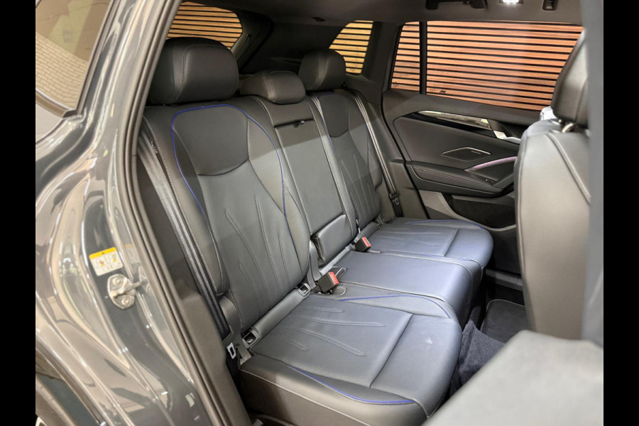 Volkswagen Tiguan 1.5 eTSI R-Line Edition | Verlengde fabrieks garantie tot 2030 | IQ.Light HD | Pano | Trekhaak | ErgoActive