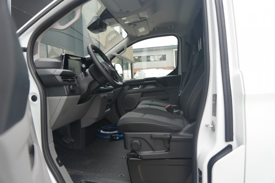 Ford E-Transit Custom 320 L2H1 Limited 71 kWh 218pk - LED - Carplay - Stoelverwarming - Keyless - Cruise - Rijklaar
