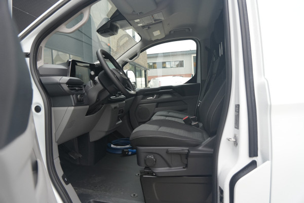 Ford E-Transit Custom 320 L2H1 Limited 71 kWh 218pk - LED - Carplay - Stoelverwarming - Keyless - Cruise - Rijklaar