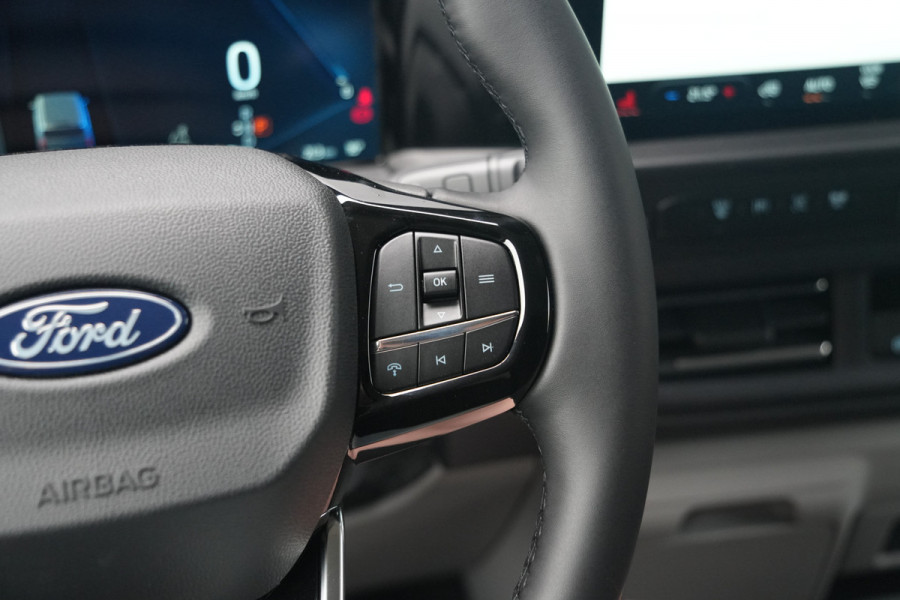 Ford E-Transit Custom 320 L2H1 Limited 71 kWh 218pk - LED - Carplay - Stoelverwarming - Keyless - Cruise - Rijklaar