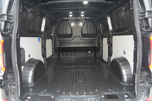 Ford E-Transit Custom 320 L2H1 Limited 71 kWh 218pk - Trekhaak - ACC - B&O - Navi - Stoel/Stuurverwarming - 360 Camera - Blindspot - Rijklaar