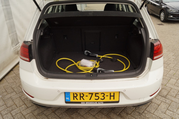 Volkswagen e-Golf 136pk Automaat -SOH86%-NAVI-ACC-LED-ECC-PDC-