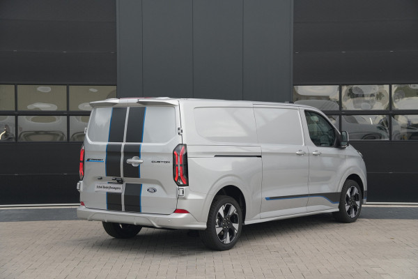 Ford E-Transit Custom 340 L2H1 Sport 71 kWh 218pk - ACC - Elek Trekhaak - B&O - Navi - Stoel/Stuurverwarming - 360 Camera - Blindspot - Rijklaar