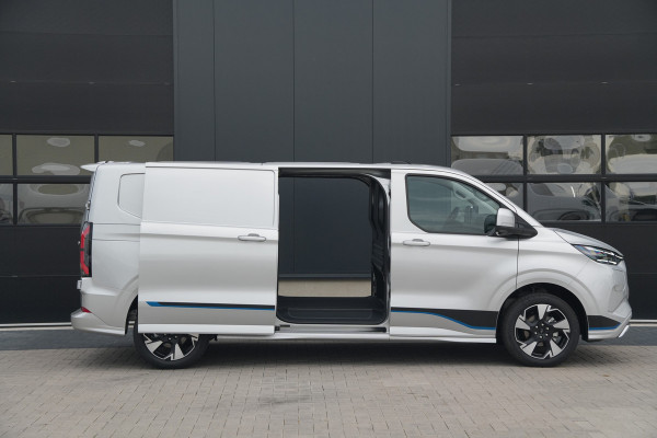 Ford E-Transit Custom 340 L2H1 Sport 71 kWh 218pk - ACC - Elek Trekhaak - B&O - Navi - Stoel/Stuurverwarming - 360 Camera - Blindspot - Rijklaar