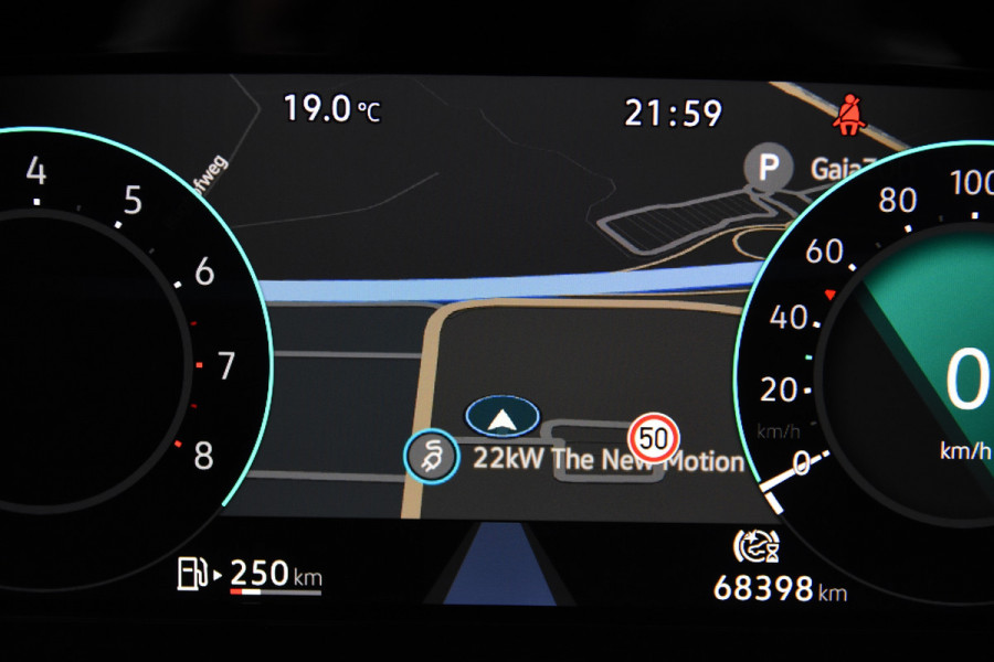 Volkswagen Golf VIII Life *1ste Eigenaar*Navigatie*Camera*Carplay*