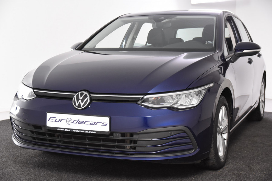 Volkswagen Golf VIII Life *1ste Eigenaar*Navigatie*Camera*Carplay*