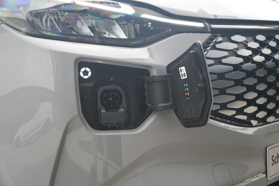 Ford E-Transit Custom 320 L2H1 Limited 71 kWh 218pk - Elek Trekhaak - LED - Carplay - Stoelverwarming - Keyless - Cruise - Rijklaar