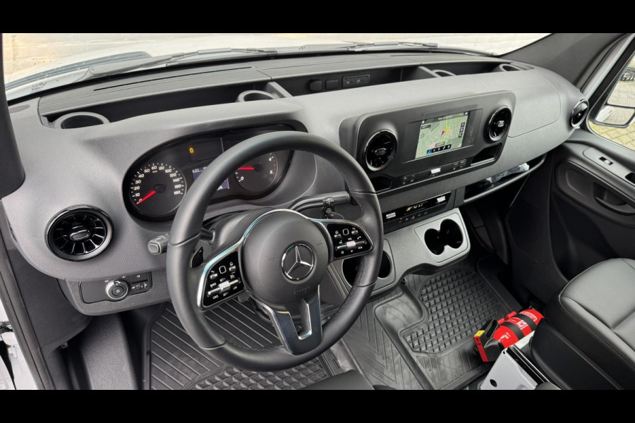 Mercedes-Benz Sprinter 317 1.9 CDI L2 9G Leder Camera Clima M-bux media systeem DAB laadruimte betimmering