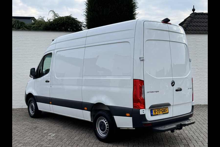 Mercedes-Benz Sprinter 317 1.9 CDI L2 9G Leder Camera Clima M-bux media systeem DAB laadruimte betimmering