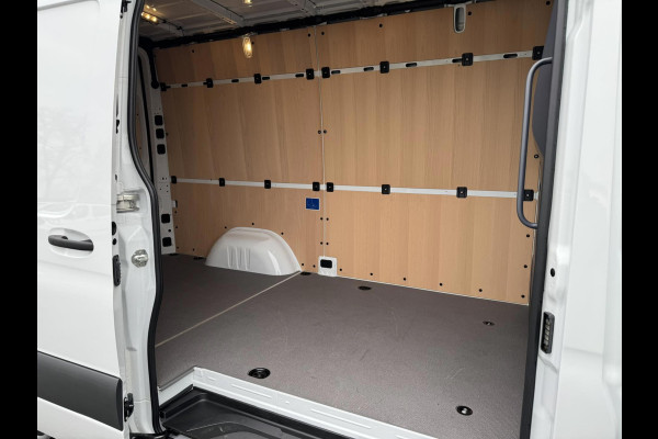 Mercedes-Benz Sprinter 317 1.9 CDI L2 9G Leder Camera Clima M-bux media systeem DAB laadruimte betimmering
