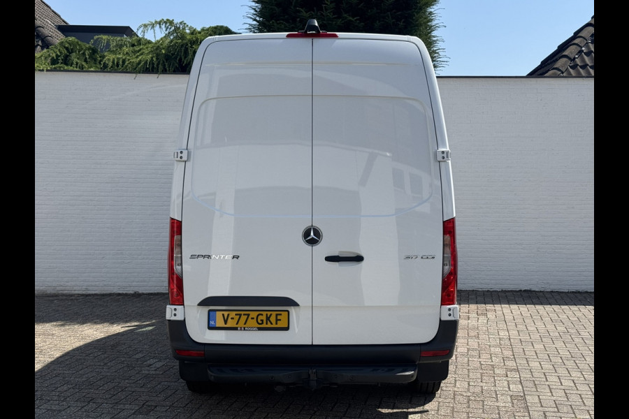 Mercedes-Benz Sprinter 317 1.9 CDI L2 9G Leder Camera Clima M-bux media systeem DAB laadruimte betimmering