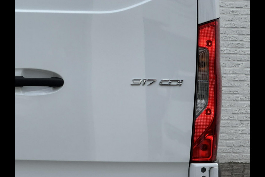 Mercedes-Benz Sprinter 317 1.9 CDI L2 9G Leder Camera Clima M-bux media systeem DAB laadruimte betimmering