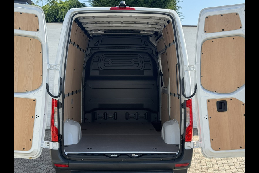 Mercedes-Benz Sprinter 317 1.9 CDI L2 9G Leder Camera Clima M-bux media systeem DAB laadruimte betimmering