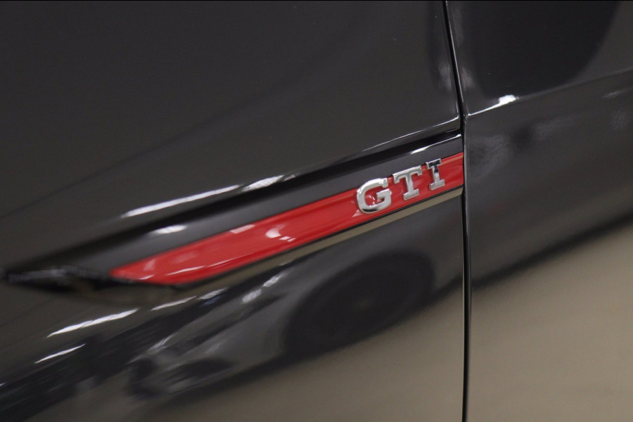 Volkswagen Golf 2.0 TSI GTI CLUBSPORT/NURBURGRING/PANO/IQ-LIGHT/HUD/MEMORY/VOLL