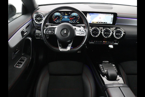 Mercedes-Benz CLA-Klasse Shooting Brake 180 Business Solution AMG | Panoramadak | Stoelverwarming | Memory | Sfeerverlichting | Matrix LED | Leder/Alcantara | Side Assist | Widescreen | Navigatie | Camera | Climate control