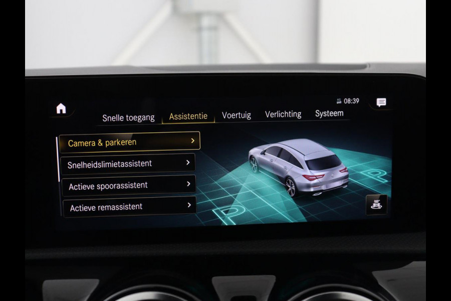 Mercedes-Benz CLA-Klasse Shooting Brake 180 Business Solution AMG | Panoramadak | Stoelverwarming | Memory | Sfeerverlichting | Matrix LED | Leder/Alcantara | Side Assist | Widescreen | Navigatie | Camera | Climate control