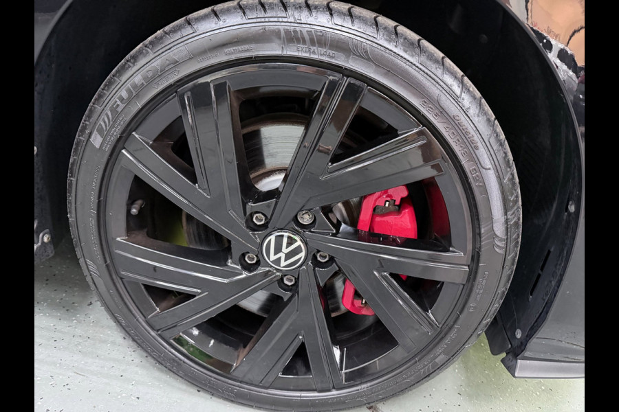 Volkswagen Golf 1.4 eHybrid GTE SFEERVERL/IQ-LICHT/NAVI/DAB/CARPLAY/V-COCKPIT/H-UP///