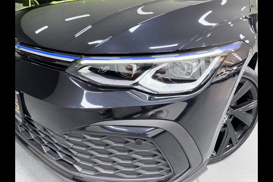 Volkswagen Golf 1.4 eHybrid GTE SFEERVERL/IQ-LICHT/NAVI/DAB/CARPLAY/V-COCKPIT/H-UP///