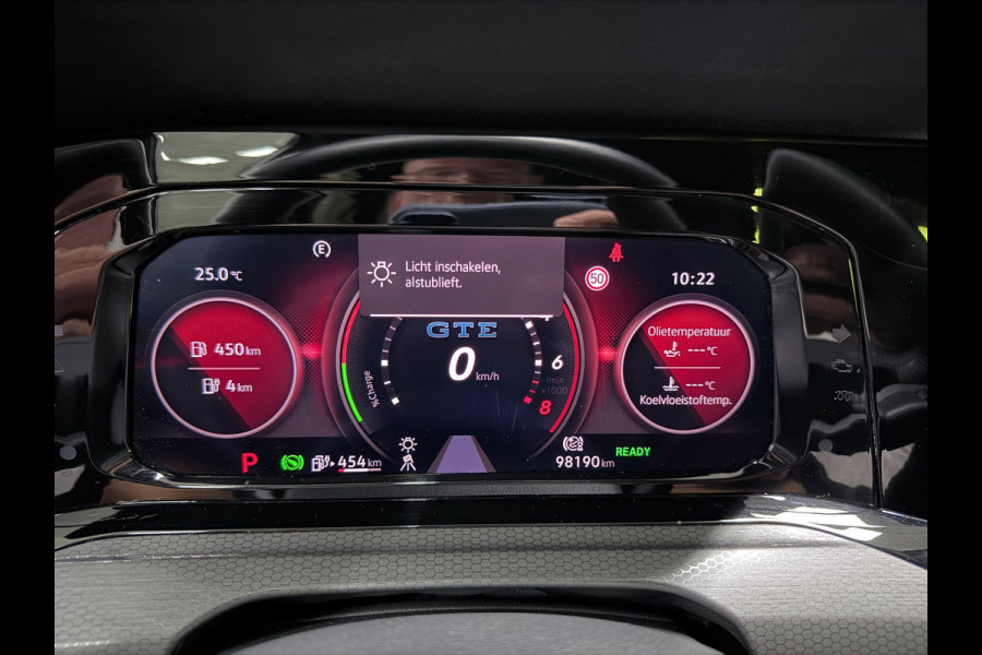 Volkswagen Golf 1.4 eHybrid GTE SFEERVERL/IQ-LICHT/NAVI/DAB/CARPLAY/V-COCKPIT/H-UP///