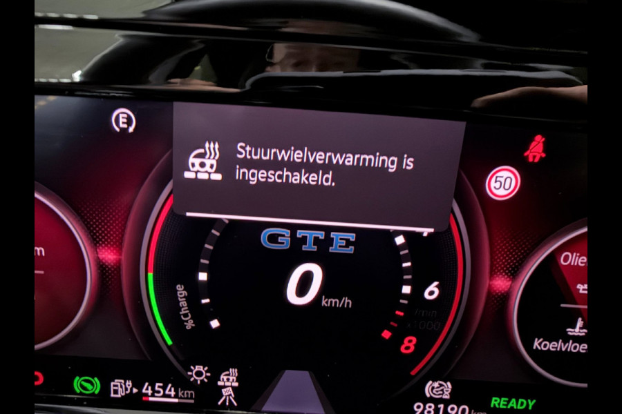 Volkswagen Golf 1.4 eHybrid GTE SFEERVERL/IQ-LICHT/NAVI/DAB/CARPLAY/V-COCKPIT/H-UP///